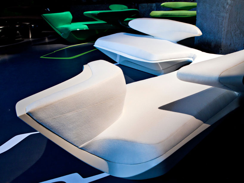 zephyr sofa by zaha hadid