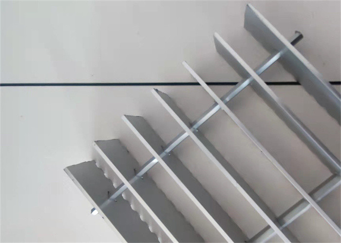 Swaged Aluminum Grating With 38mm Height Oxidation For Platform Walkway