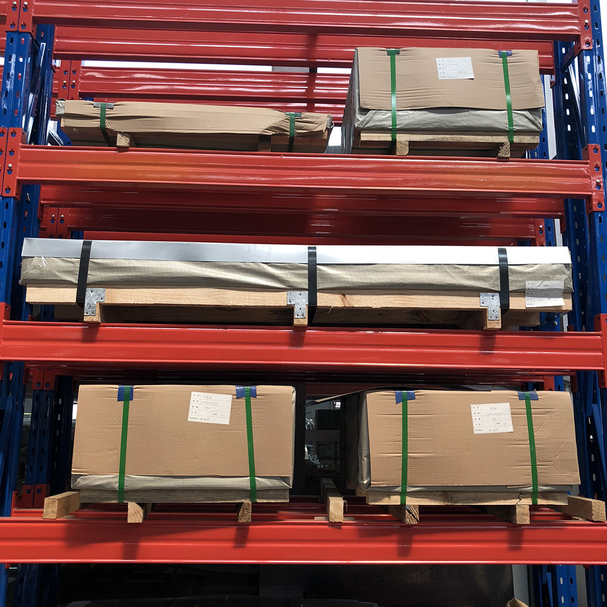 DIN Standard Stainless Steel Coil Sheet 0.3mm-6.0mm 1000mm-2000mm