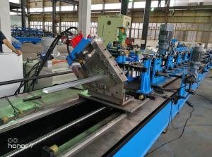 China 60m/min CU C Z Purlin Roll Forming Machine for Gear Box driving fly cutting factory