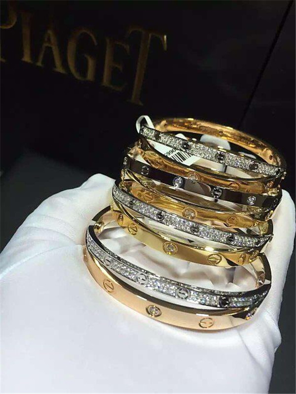 C love bracelet 18k gold white gold yellow gold rose gold diamond bracelet Jewelry factory in Shenzhen, China