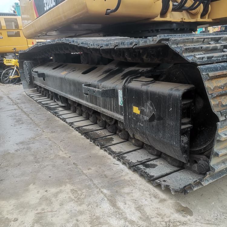 20 Ton Original Caterpillar 320DL Excavator Made in Japan with 1.0 m3 Bucket Capacity