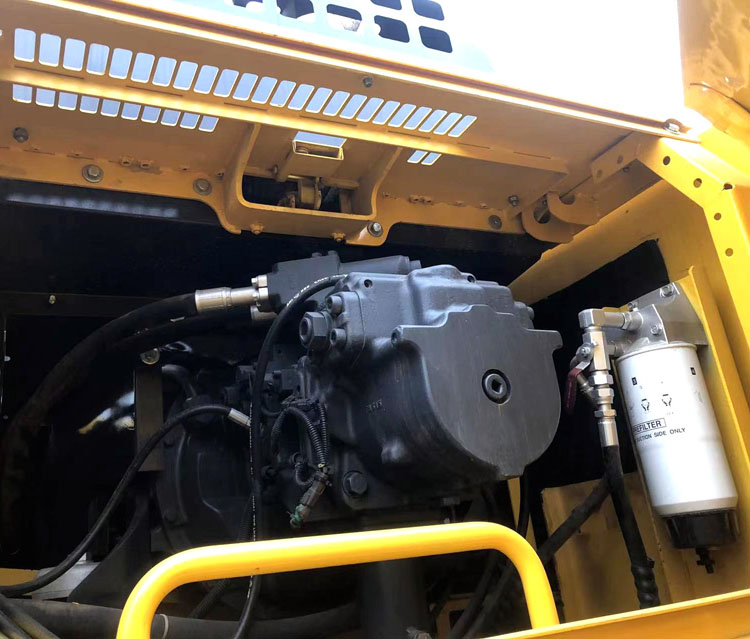 40 Ton Used Komatsu PC400-7 Crawler Excavator Digger in Japan Earth-Moving Machinery