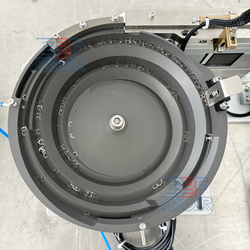 Industrial Automatic Vibrating Feeder Vibratory Bowl Feeder for Small Metal Parts