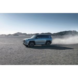 Introducing the Technologically-Advanced BYD Electric Car Yangwang U8