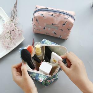 China Lady'S Flower Pattern Polyester Cosmetic Makeup Bag factory