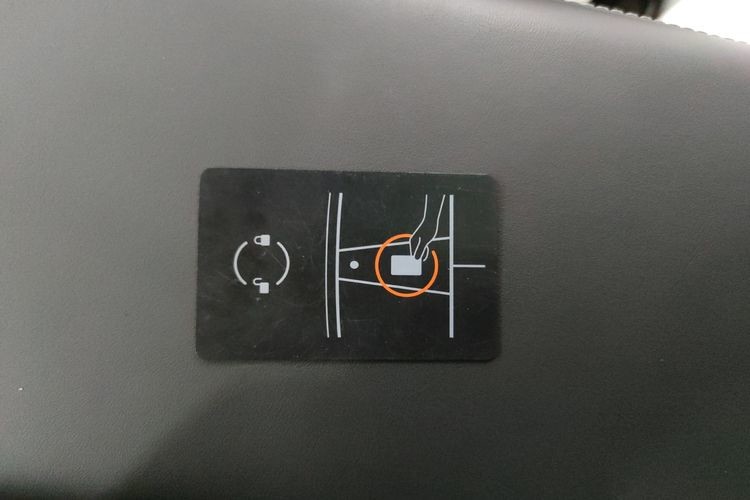 Chinese City Use Second Hand 4 Wheels High Speed Electric Cars Used