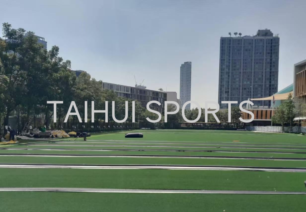 8-15mm Poly Ethylene Shock Pad Underlay Artificial Turf Soccer Field FIFA Pitches