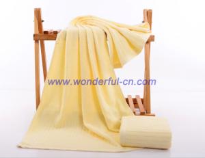 China Luxury Jacquard 400GSM cotton terry personalized bath towel factory