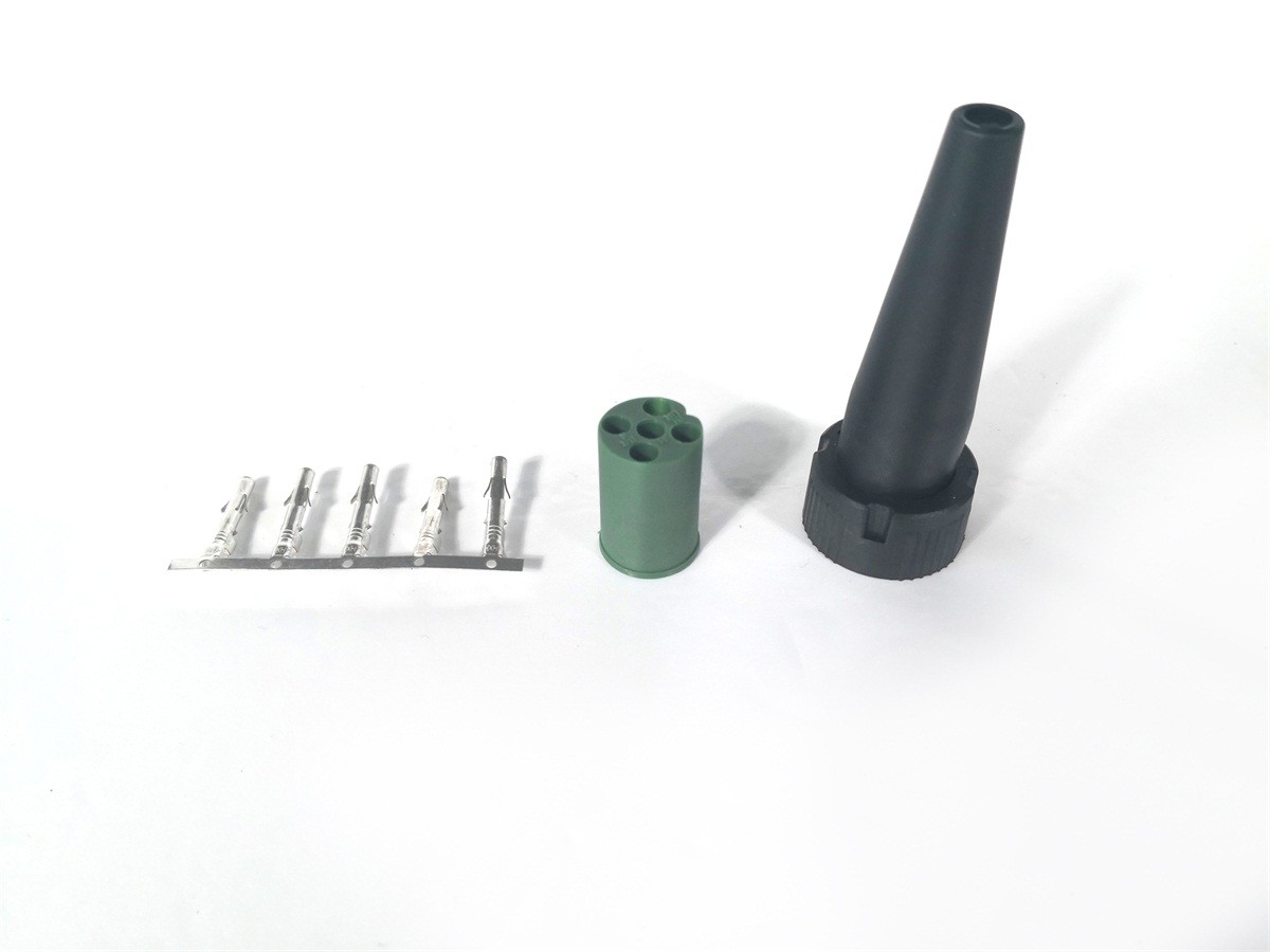 5 Pin Trailer Lamps Green Black Round Shape Rubber Brass Material