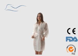 China PP Material Disposable Kimono Robe Dust Proof CE / ISO Certification factory