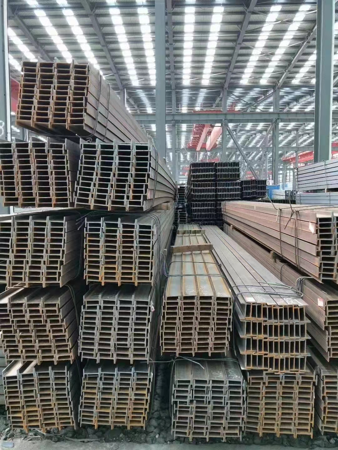 Non-Alloy Hot Rolled Beam H-beams HEA UPN IPE ASTM A36 Q235 200x200x8x12 300x300x10x15 H Beam with Technical Specifications