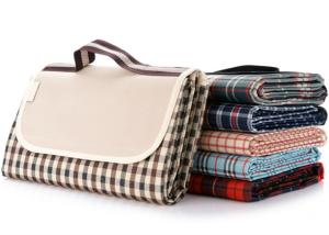 China Collapsible Checkered Picnic Mat , 600D Oxford Fabric Picnic Time Beach Mat factory