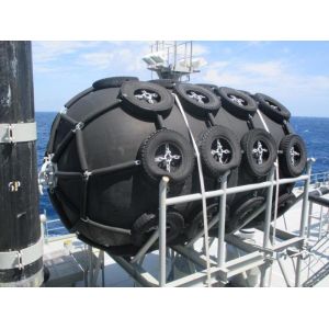 50kpa 80Kpa Pneumatic Rubber Fender For Ships And Docks
