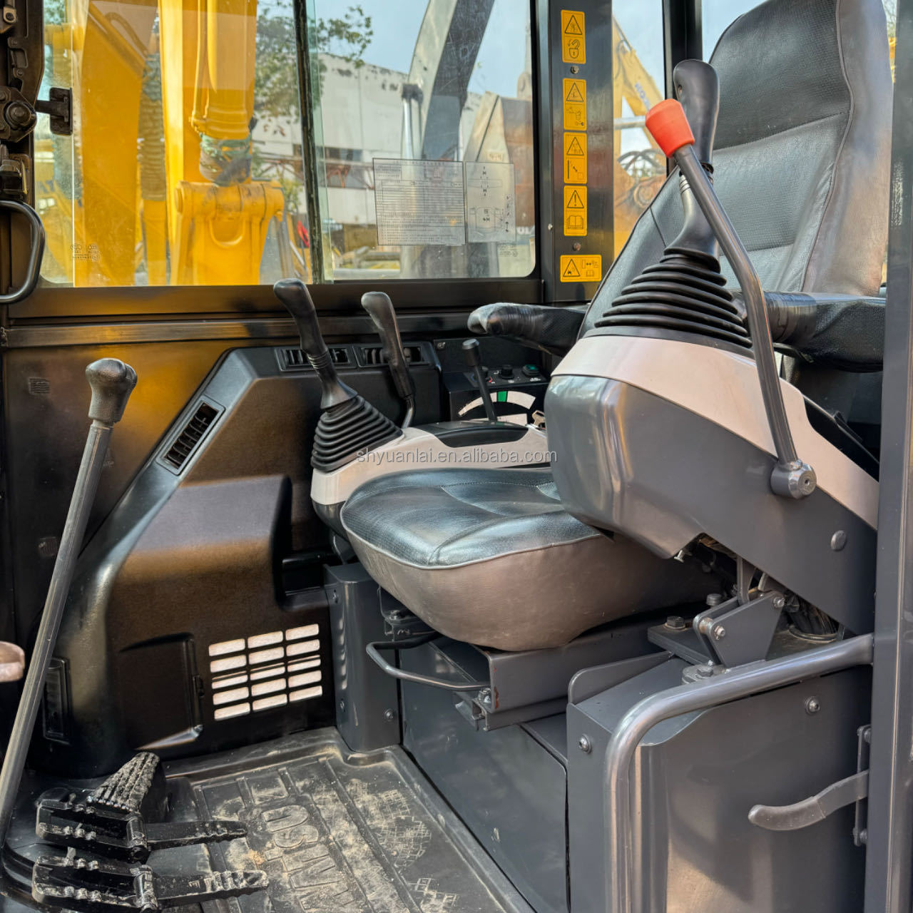5 Ton Used Komatsu Excavator PC56 Fuel-saving Systems Working Systems Original Color