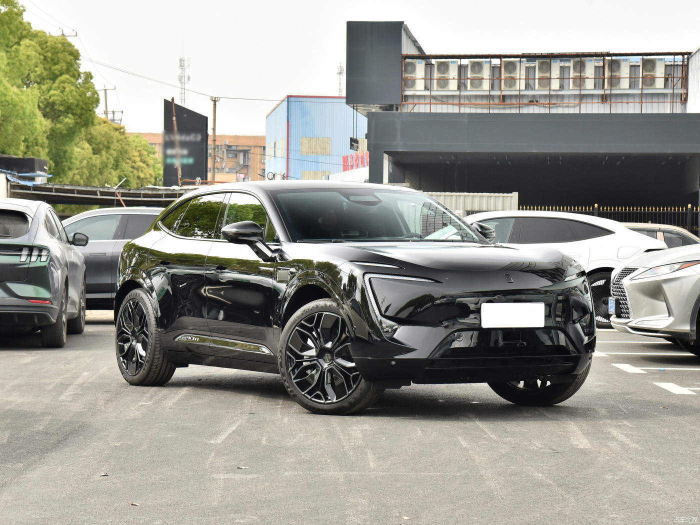 Avita 11 2022 011 Electric Vehicle BEV MMW Light Black Luxury Electric Cars