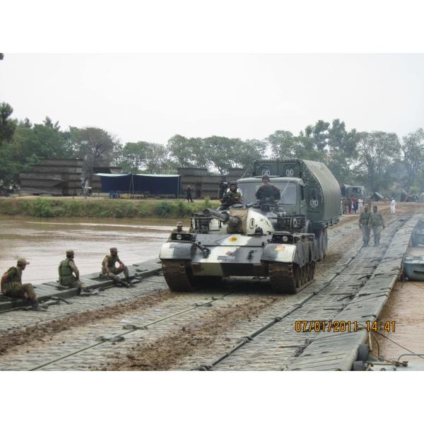 China Axle Load 13t Ribbon Bridge Army Trestle Floating Bridges factory