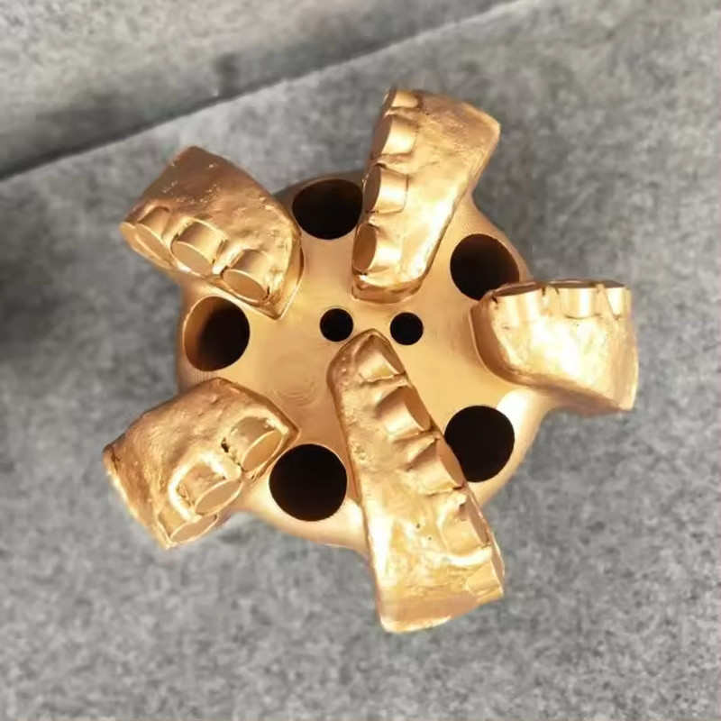 Matrix Body PDC Drilling Tool for Drilling in Soft To Hard Formations