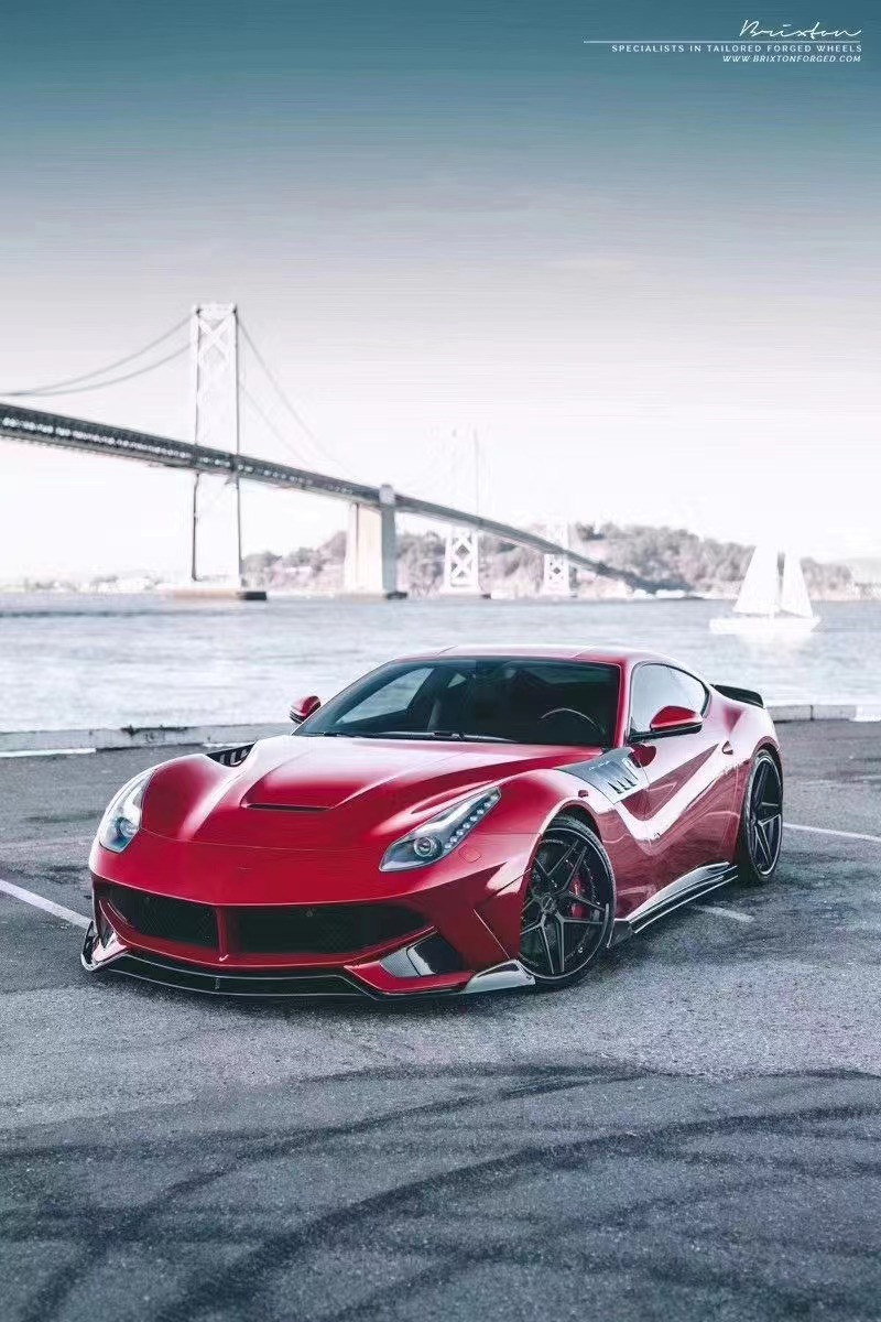 For Ferrari F12 Carbon Fiber Body Kit F12 Upgrades the SVR-style Front and Rear Bumper Spoilers With Hood Fenders