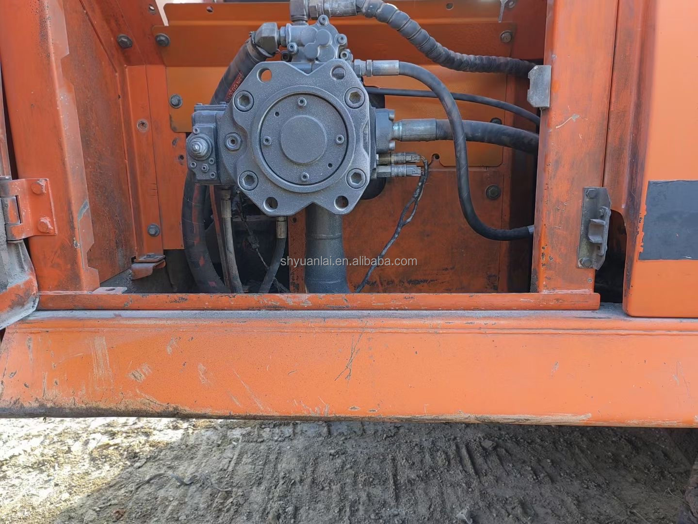 29500kg Second Hand DOOSAN DX300 Excavator 151KW Suitable for Crushing and Affordable