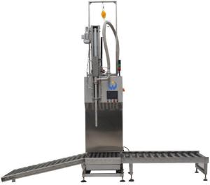China Small Agro Chemical Filling Machine Semi Auto 50-300L factory