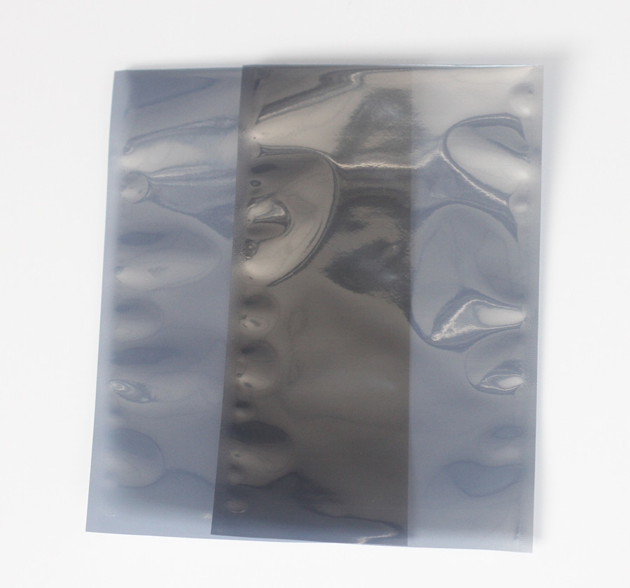 Strong Air Barrier Anti Static Shielding Bags Any Size For Mailing Garment