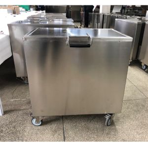 China Custom Stainless Steel Commercial Soak Tanks With Good Insulation Effect on sale
