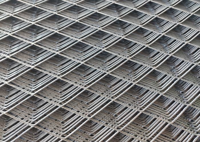 9*20mm Hole Galvanized Fence Mesh
