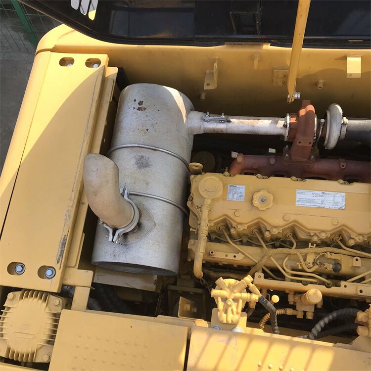 Crawler Chain Moving Type Original Japan Used CAT 323 Caterpillar Excavator at the Best