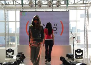 China Seamless PH4.81 Led Video Panel Electronic Advertising Screens For Outside Fashion Show factory