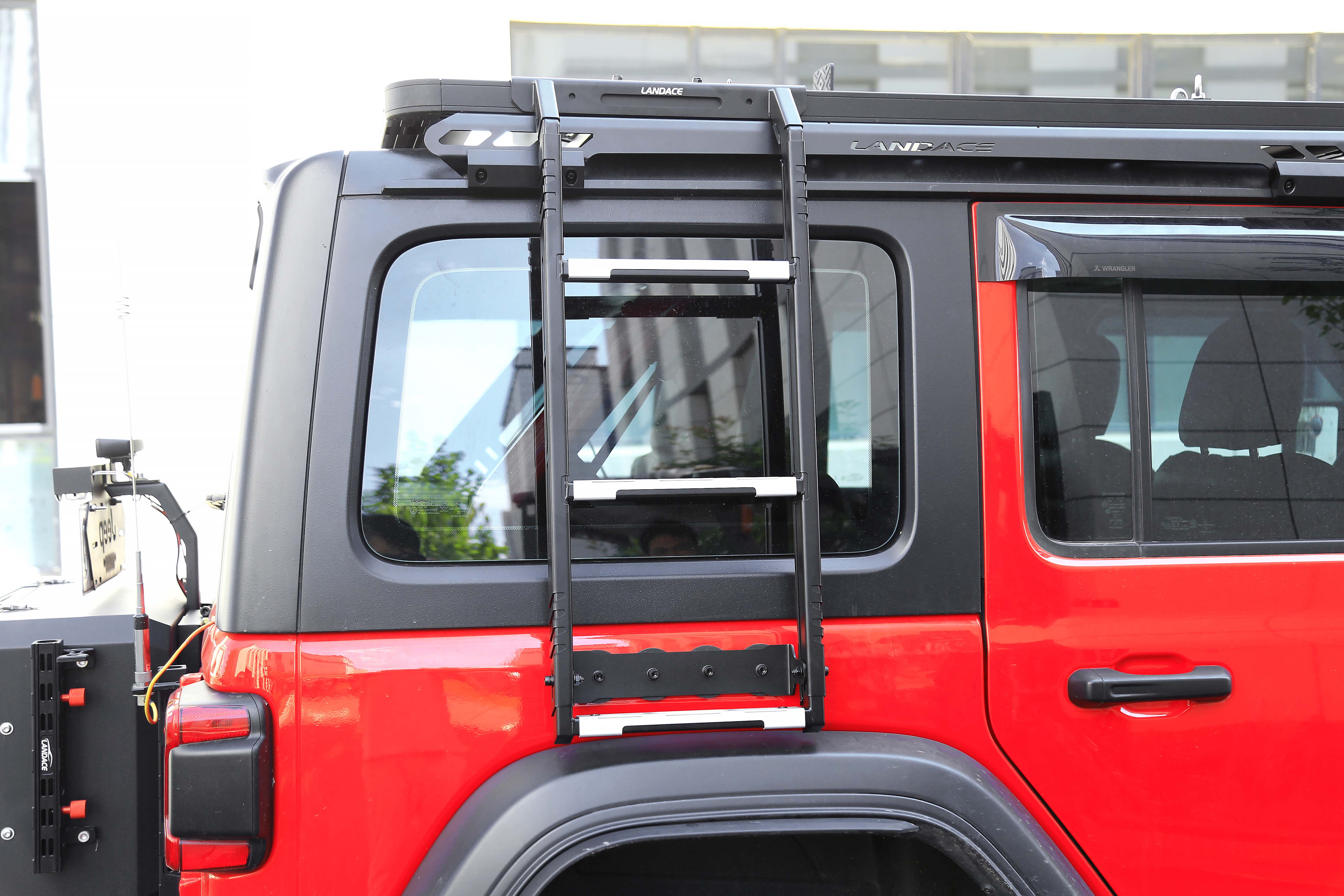 2018- WranglerJK WranglerJL CNC Machined Black Folding Side Ladder for Rubicon Jeep