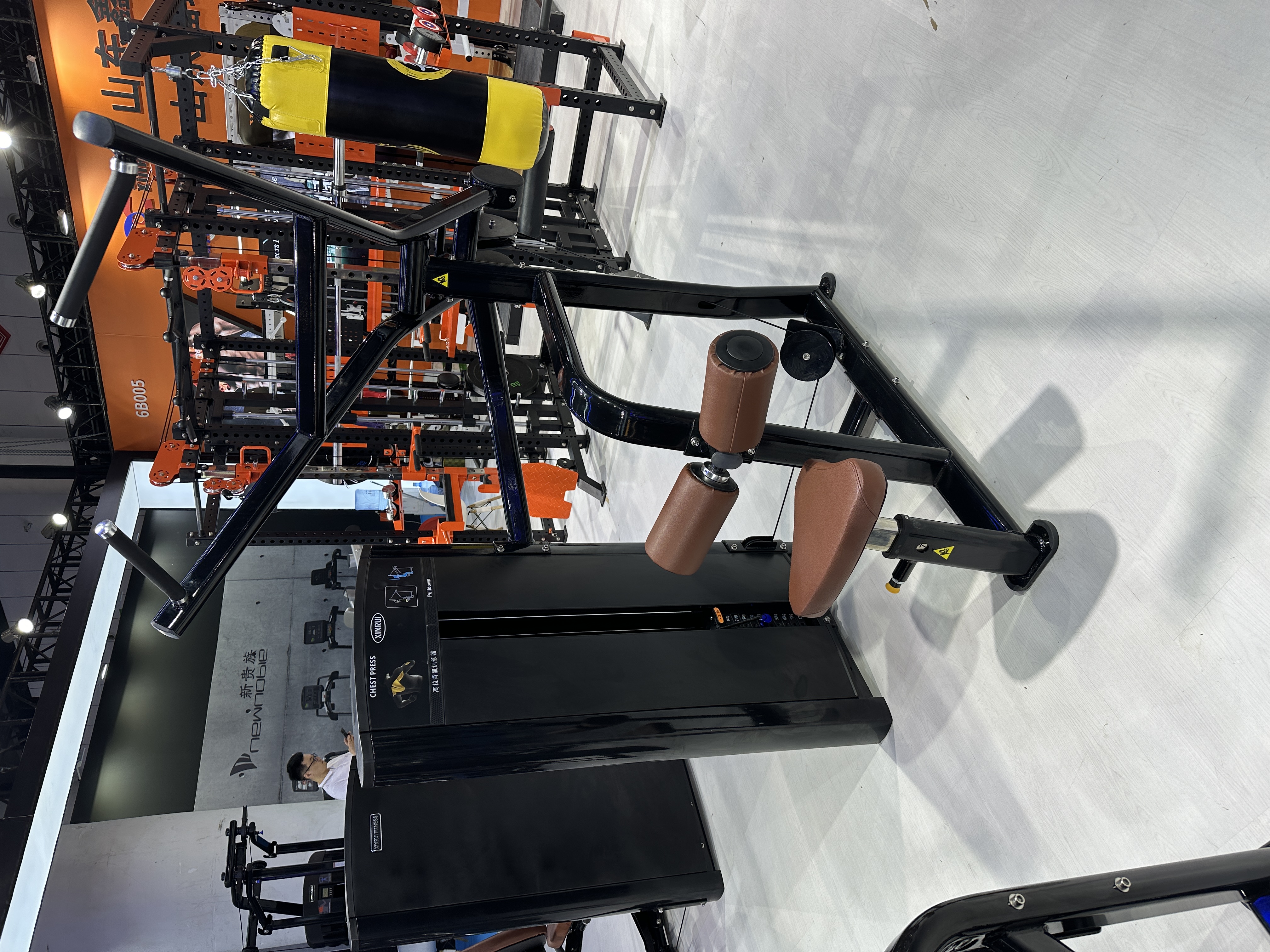 Steel Seated Chest Press Machine Pin Loaded Gym Equipment For Strength Training