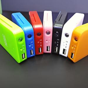 China Detachable AA Battery Emergency Power Bank Convenient Compact factory
