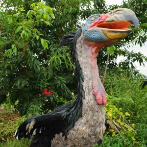 China Sunproof Realistic Animatronic Animals Dinornis Model Adult Age factory