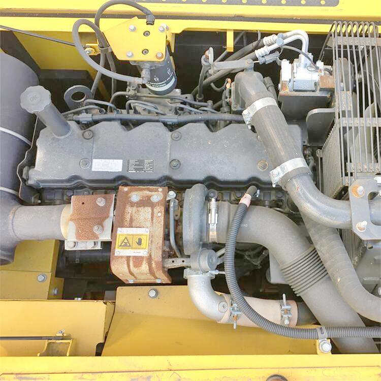 Used 24 Ton Komatsu 240-8 MO Excavator with Good Condition and Original Hydraulic Pump