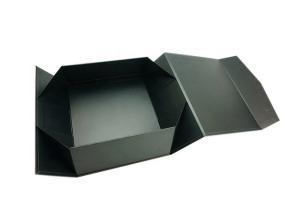China FSC 157gsm CMYK Magnetic Setup Paper Box With Lid factory