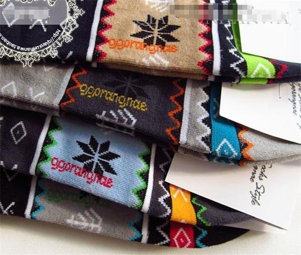2015 Newest design christmas cotton winter compression dress socks in high