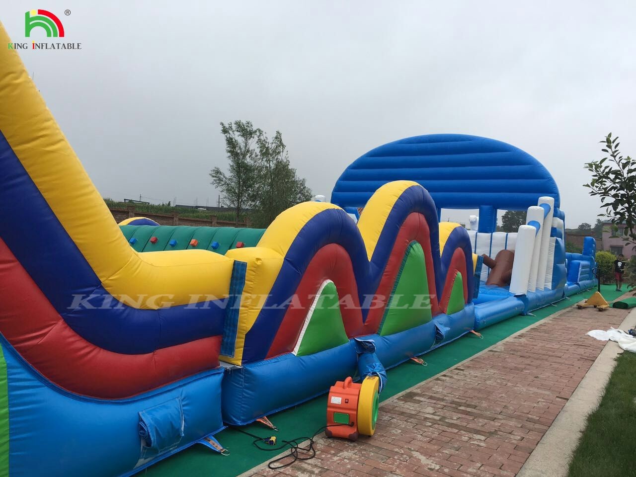 Outdoor Giant Inflatable Big Bounce Theme Outdoor Park Playground Inflatable Castle Combo Inflatable Obstacle Course