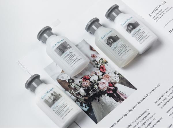 Home Moisturizing Hair Conditioner , Whitening Bath Gel Shampoo Body Lotion