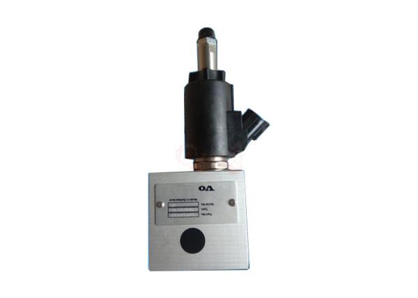 Excavator Spare Parts Hydraulic Cooling Fan Valve For EC380D EC340D Solenoid