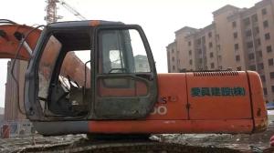 China zX200-6used hitachi excavator for sale factory