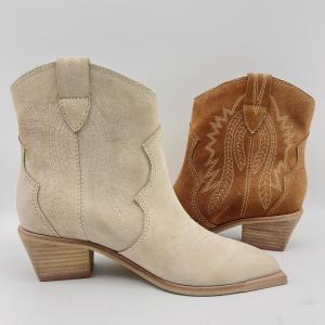 China Fashion Womens Leather Dress Boots Brown / Beige With Flower Embroidery factory