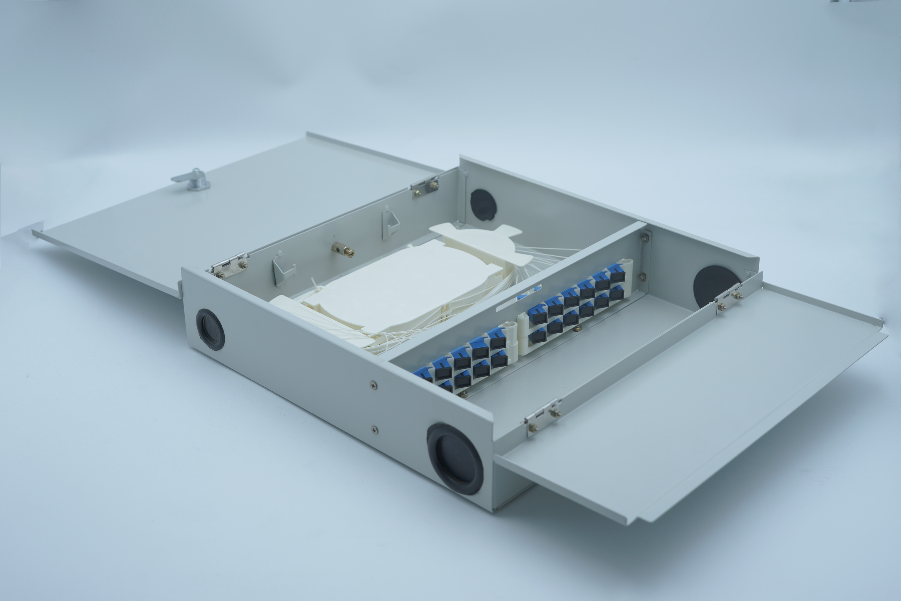 1.6m Cable SC LC Wall Mount Fiber Enclosure 500N For Patching Splicing