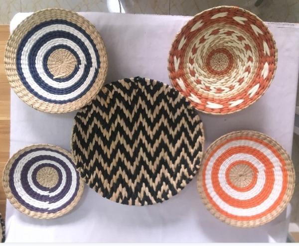 2021 new design High quality Wholesale seagrass wicker wall baskets wall plates