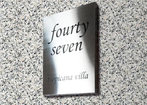 Concave / Convex Type Custom Made Stainless Steel Signs Strong Solvent