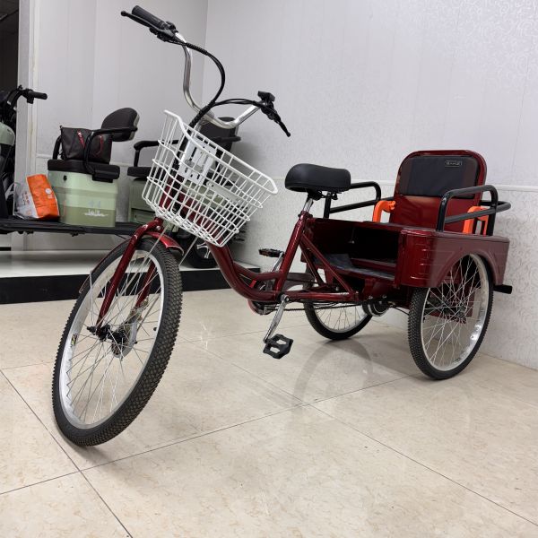 China Classic Burgundy 3 Wheel Pedal Bike Multi Purpose Cargo Tricycle factory