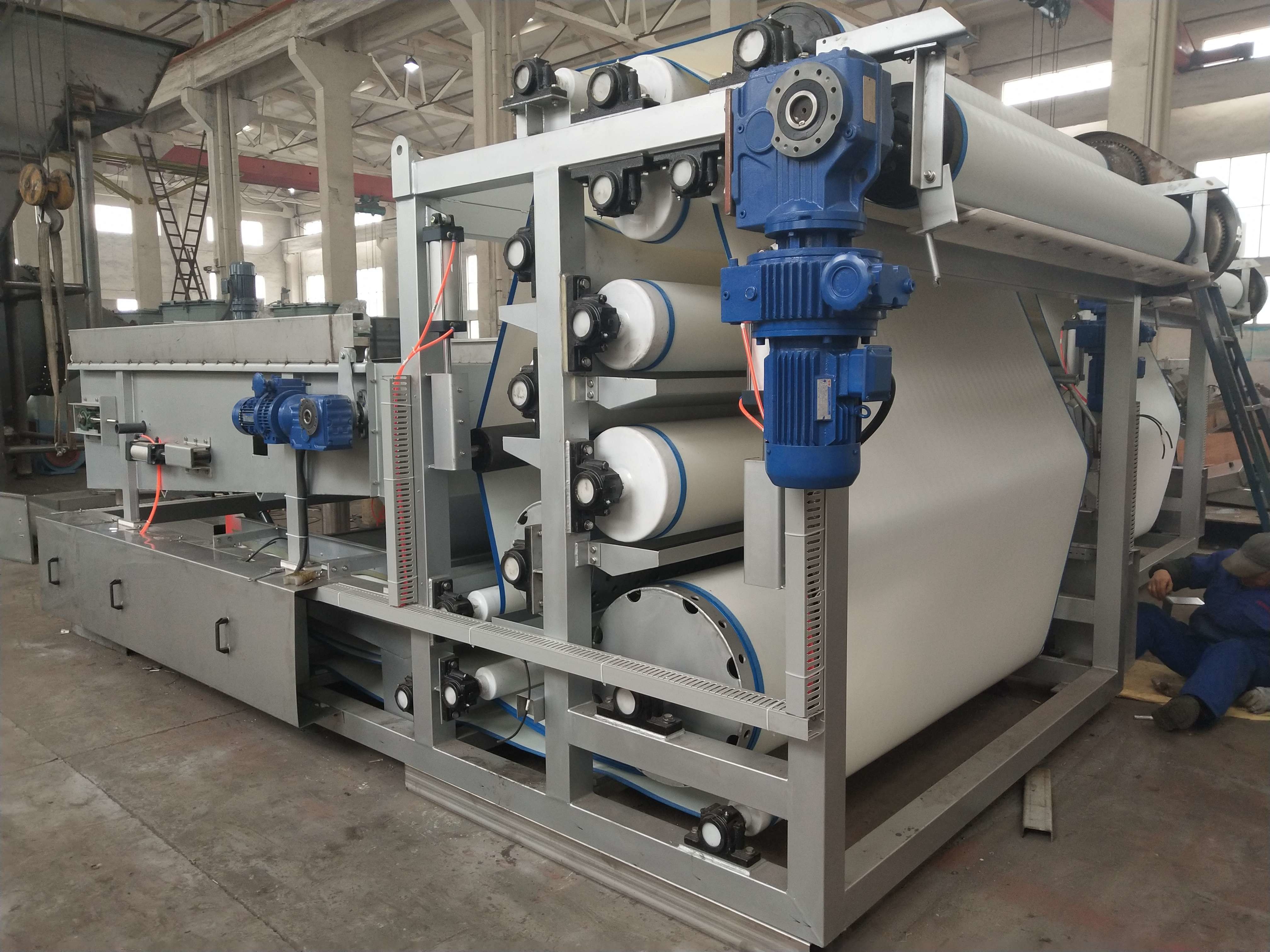 Municipal Screw Press Sludge Dewatering Machine Automatic Correction