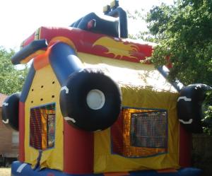 China Inflatable Bouncer / Bouncer house / Car Bouncer 0.55mm pvc tarpaulin 5*5m factory