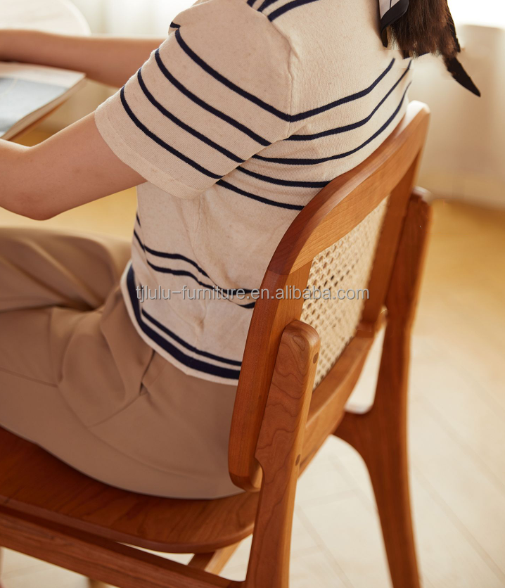 Home Furniture Modern Woven Natural Rattan Solid Wood Dining Chair for Hotel and Restaurant