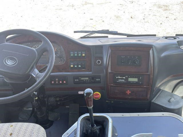 Used Bus 53 Seats Coach BusesPlate Spring Suspension 98kw Yuchai Engine ZK6720D